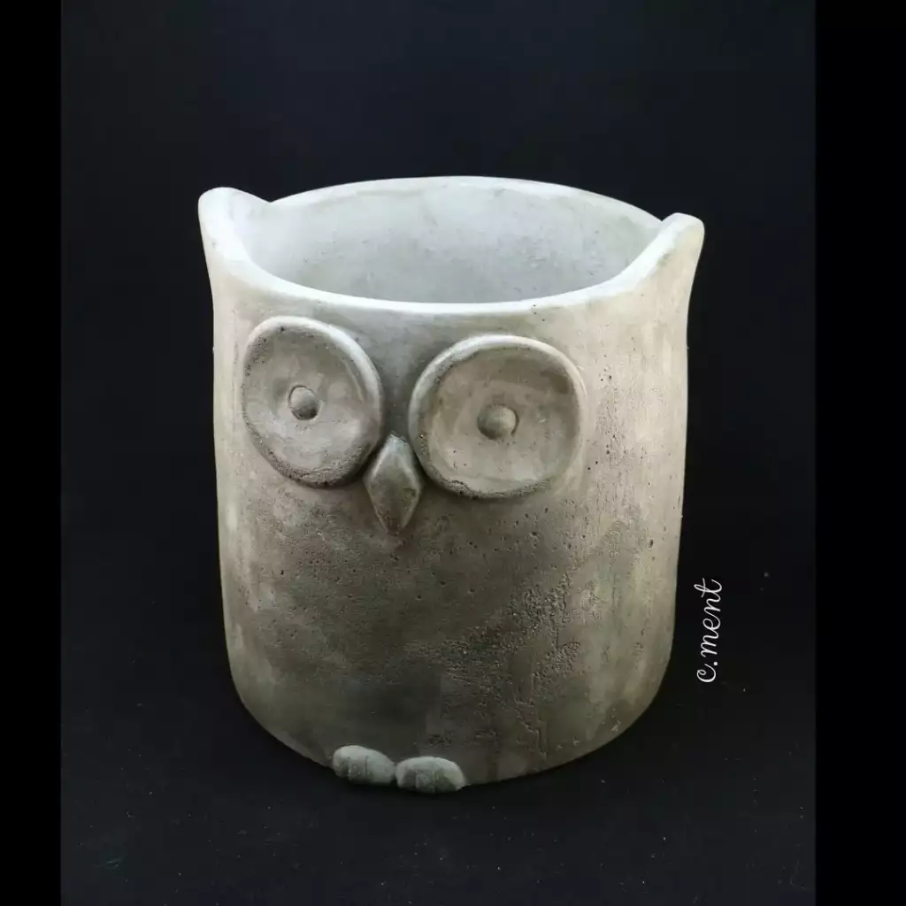 Cmenet Creations Cement Owl
