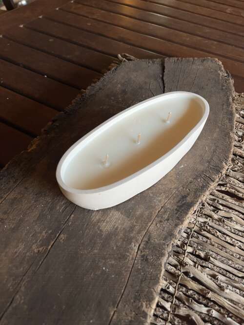 Oval flat tray