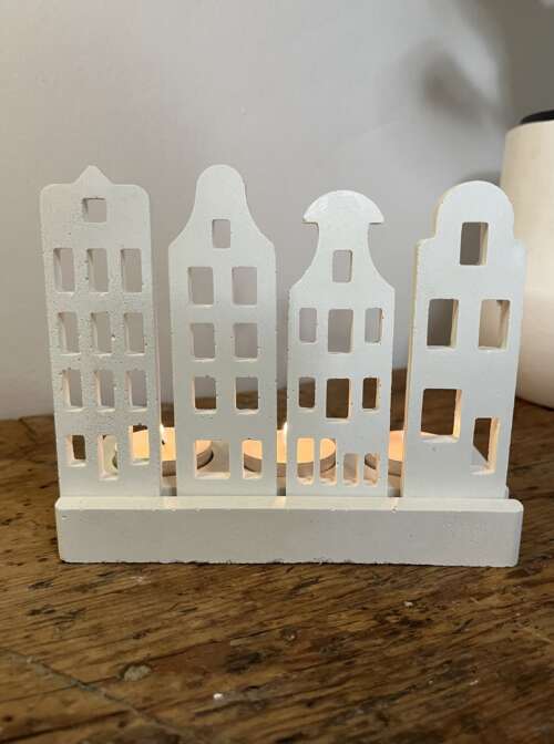 Gable House candle